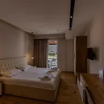 Hotel Ioni-an *
