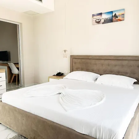 Ξενοδοχείο Ioni-an *