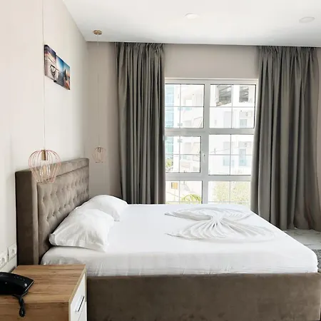 Ioni-an Hotel *