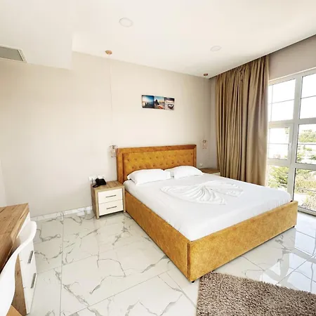 Ioni-an Hotel *