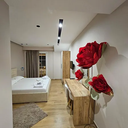 Ioni-an Hotel *