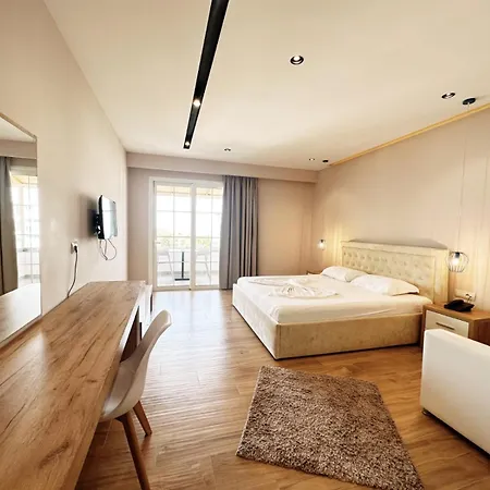 Ioni-an * Εξαμίλιο