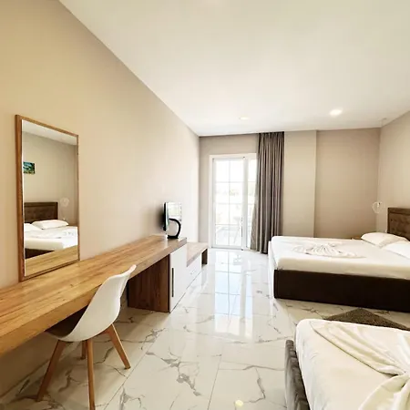 Ioni-an Hotel