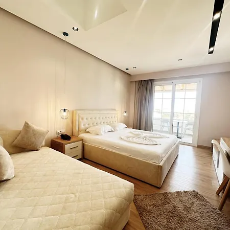 Hotel Ioni-an *