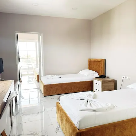 Ioni-an Hotel *
