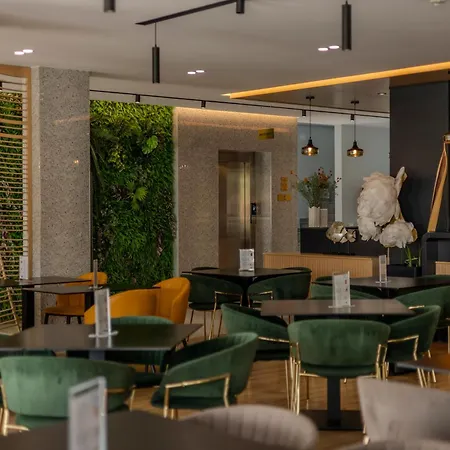 Hotel Ioni-an *