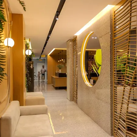 Ioni-an Hotel *