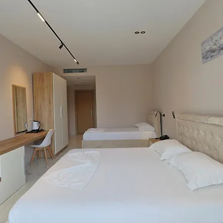 Hotel Ioni-an