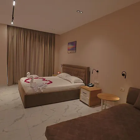 Ioni-an Hotel *