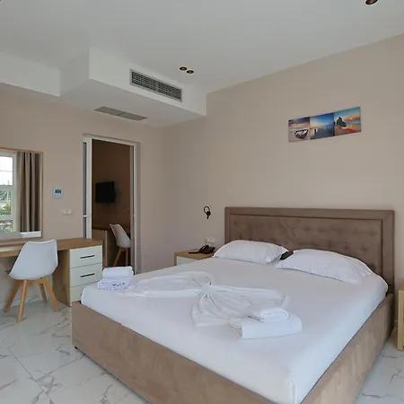 Ioni-an Hotel
