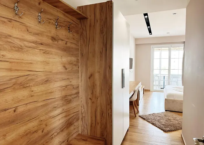 Ioni-an