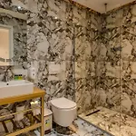 Hotel Ioni-an