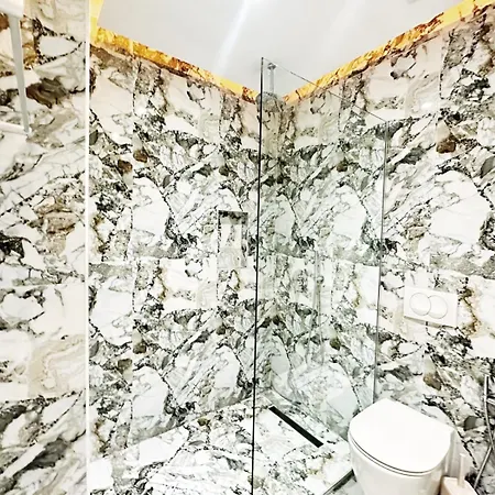 Ioni-an * 卡萨米尔