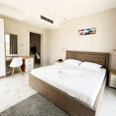 Ioni-an 卡萨米尔