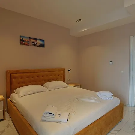 Ioni-an Hotel *